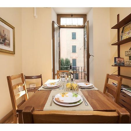 Dimora Del Papa Apartment Rome Room photo